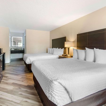 Clarion Inn & Suites Kissimmee-Lake Buena Vista South Extérieur photo