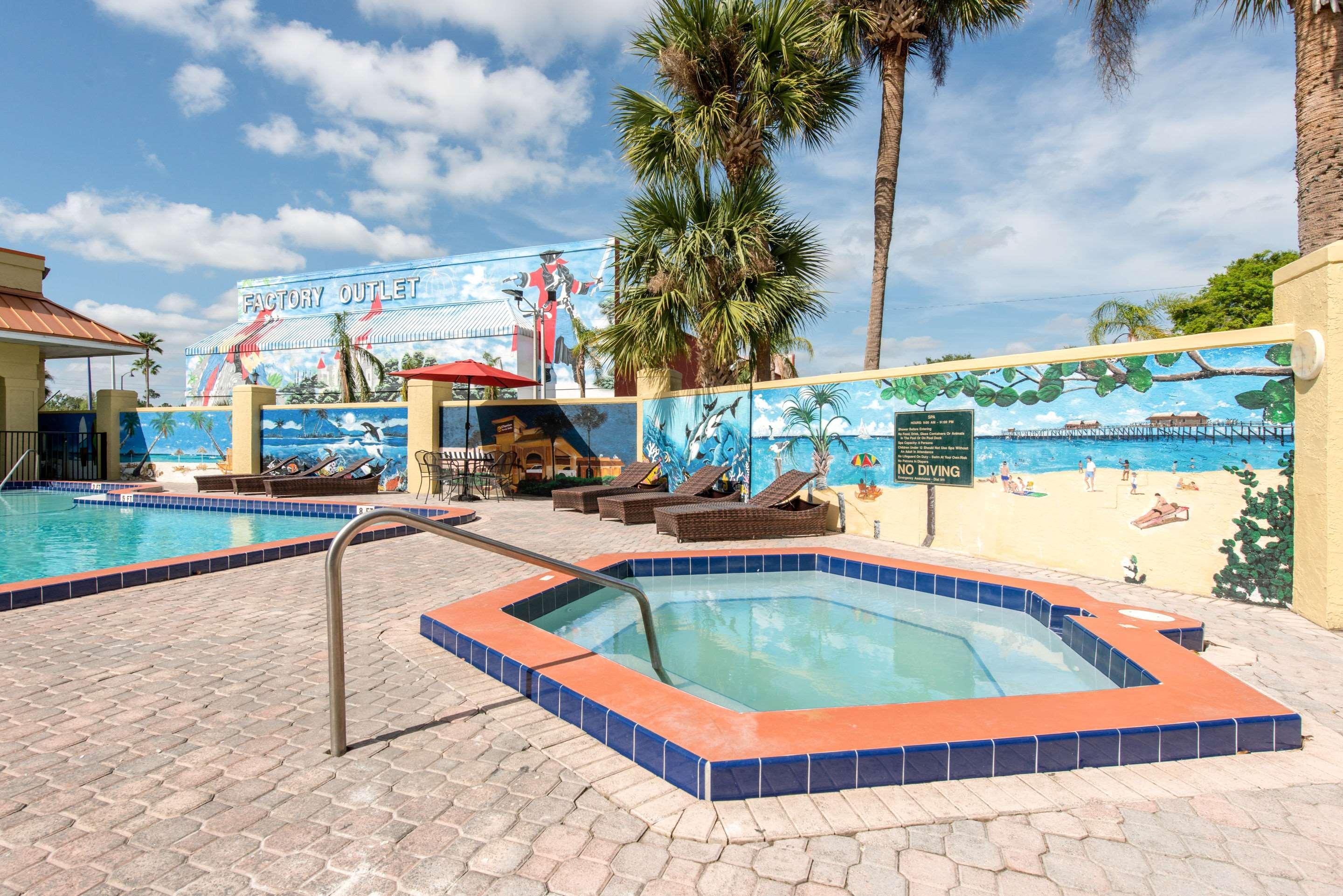 Clarion Inn & Suites Kissimmee-Lake Buena Vista South Extérieur photo